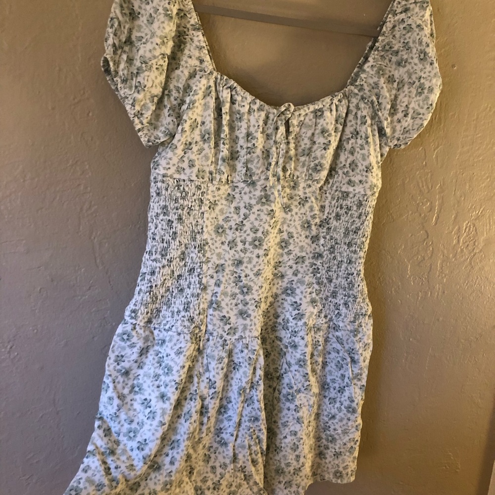 Hollister Green and White Floral Dress